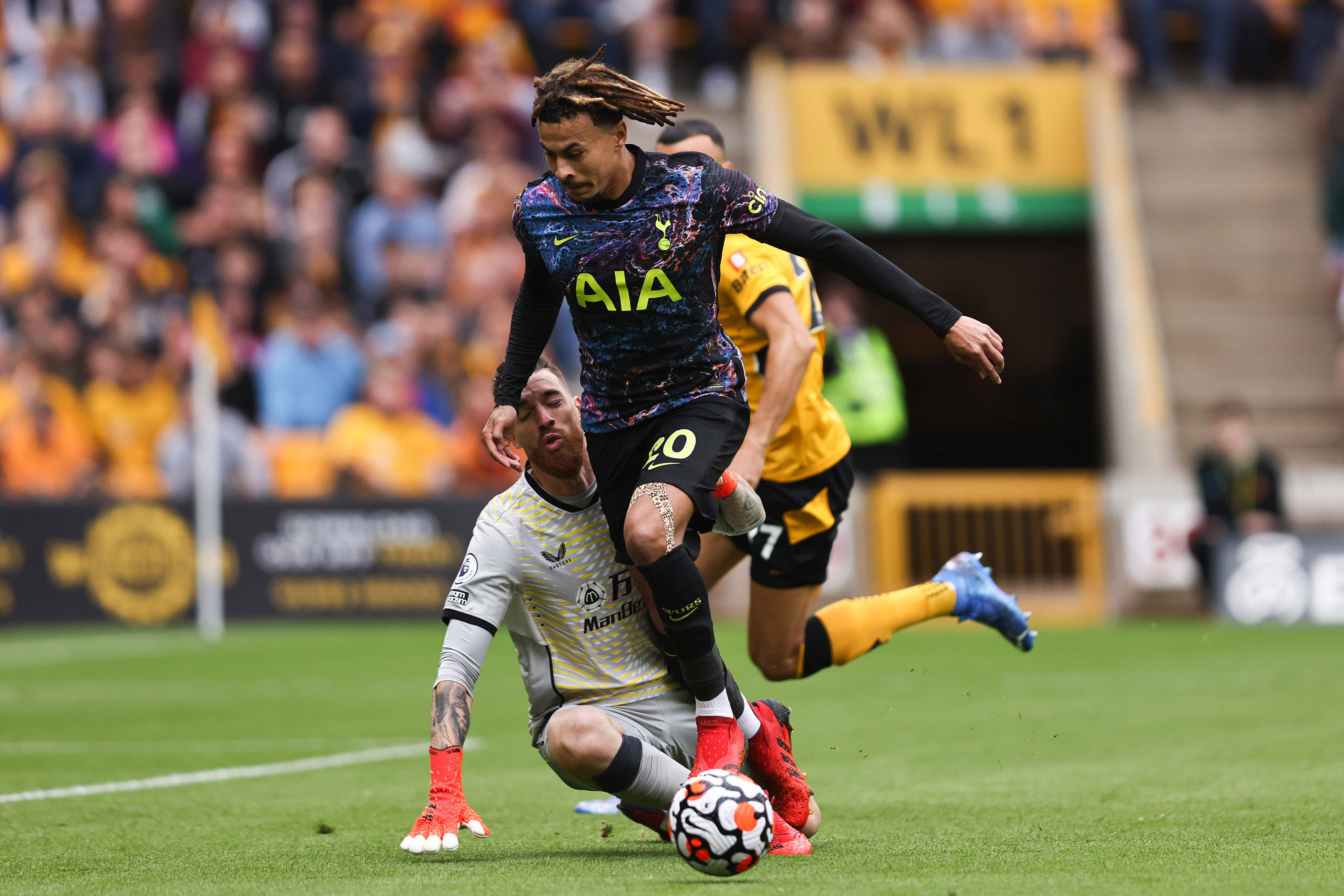 体育德甲：客场大逆转 莱比锡红牛4-1波鸿